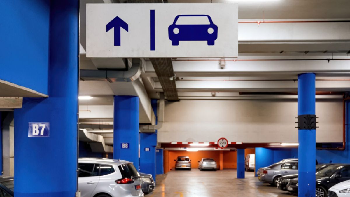 Parking Garage